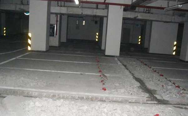 地下室堵漏施工现场